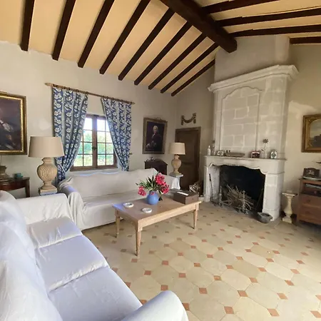 Spacieuse A Deux Pas Du Centre Du Village Et De La *