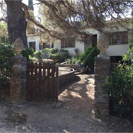 Spacieuse A Deux Pas Du Centre Du Village Et De La * ポルクロール